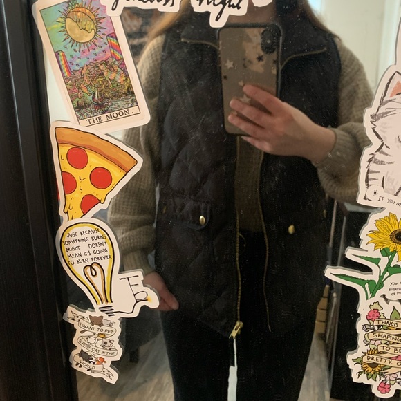 ✨ J Crew Black Vest Size Small ✨ - Picture 2 of 5